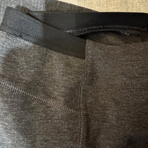 VERA WANG Simply Vera Ponte Knit Leggings with Seams, Grey, Women's Large - Picture 6 of 9